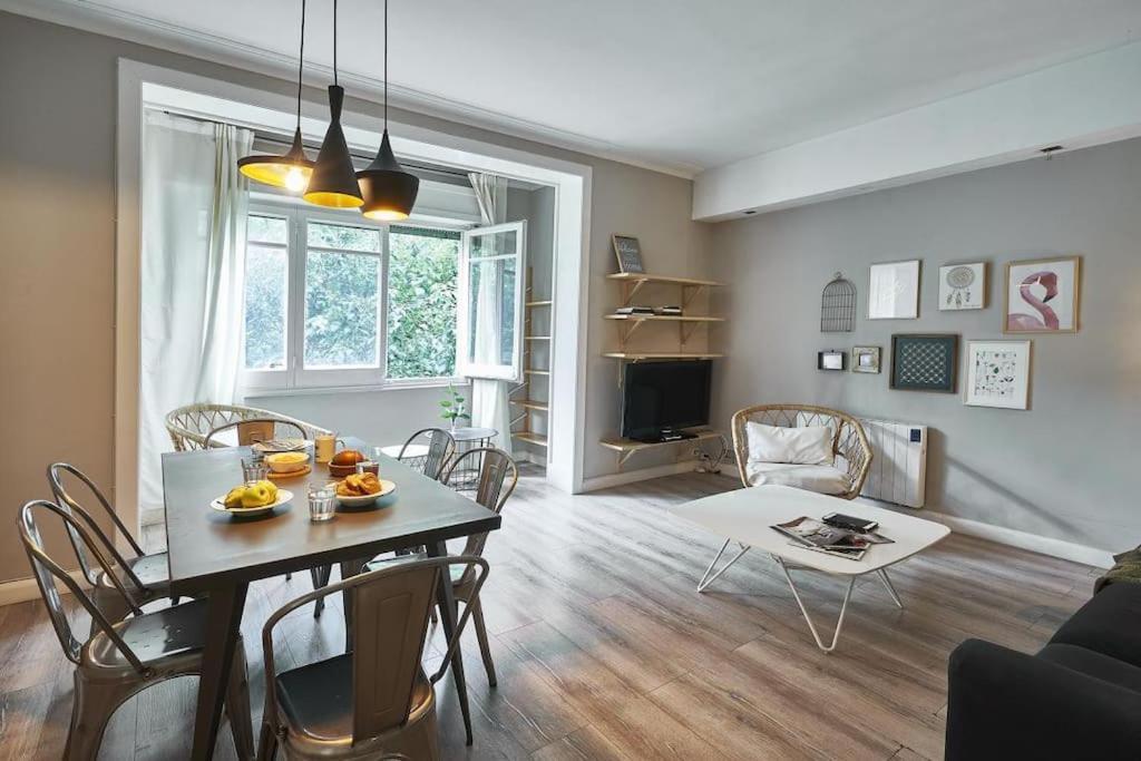 Magnificent 4 Bedroom Apartment In Eixample Barcelona Eksteriør billede