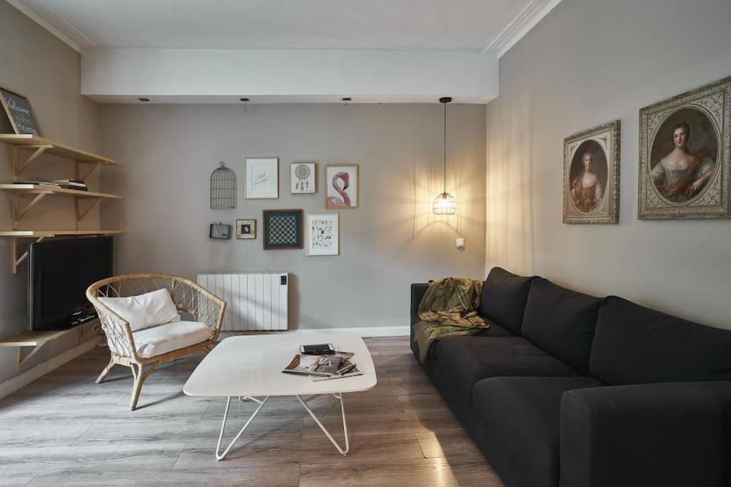 Magnificent 4 Bedroom Apartment In Eixample Barcelona Eksteriør billede